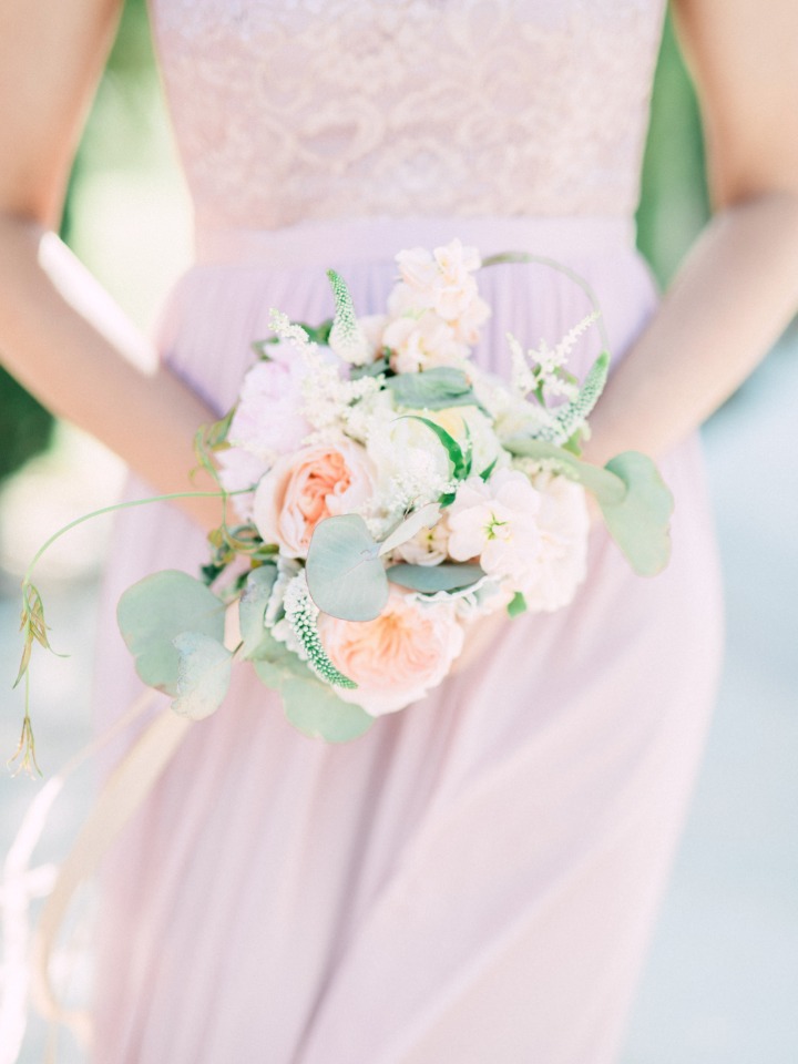 bridesmaids bouquet in peach and white