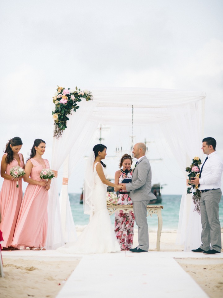 beach wedding in pink and grey