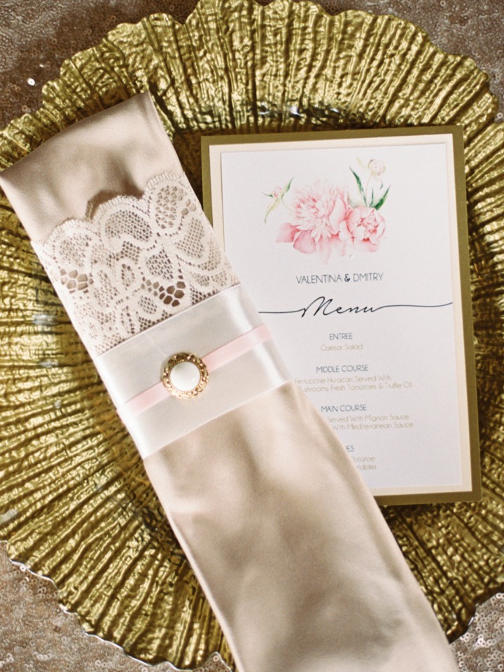 elegant and soft blush and gold place setting