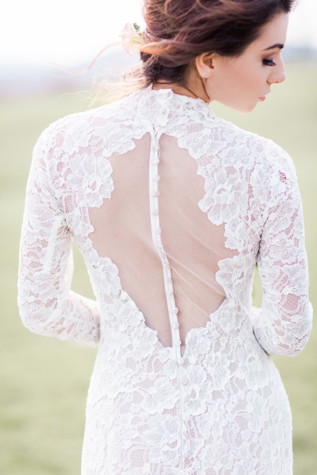 lace vintage style wedding dress