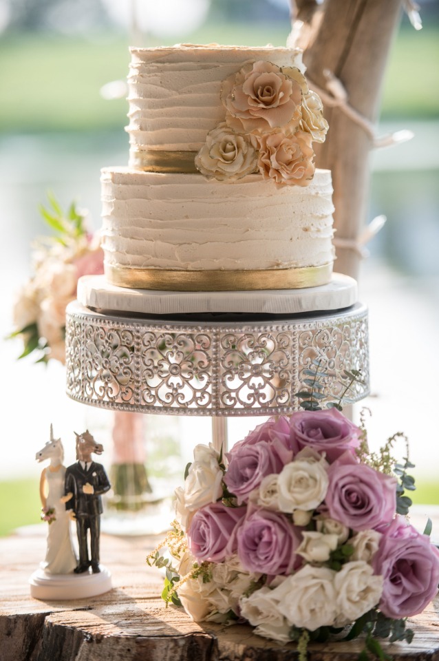 rustic gold accented wedding cake.
