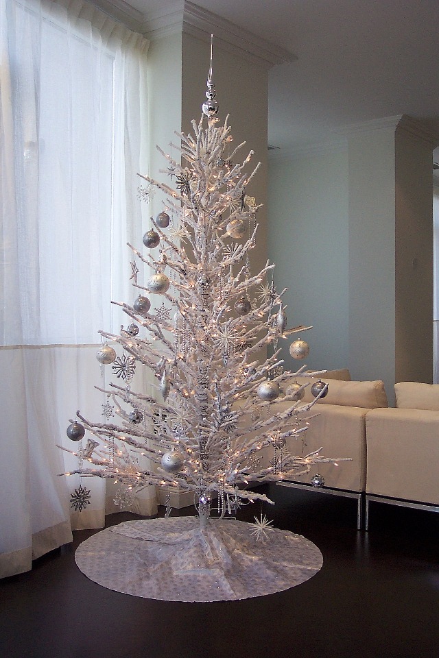 silver frosted modern Christmas tree