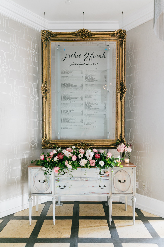 gold frame wedding seating chart