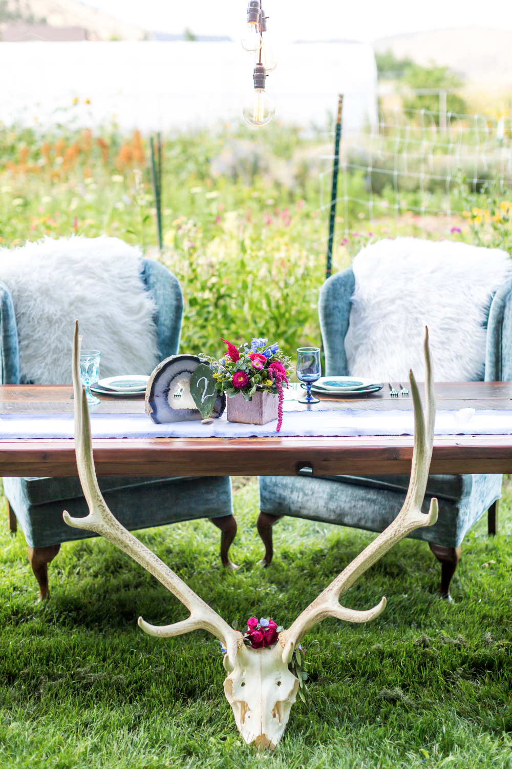 this-wedding-rocks-like-literally