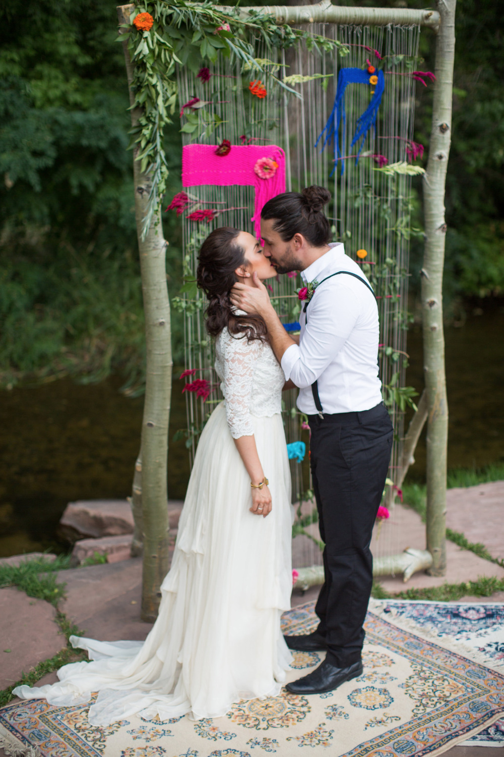 this-wedding-rocks-like-literally