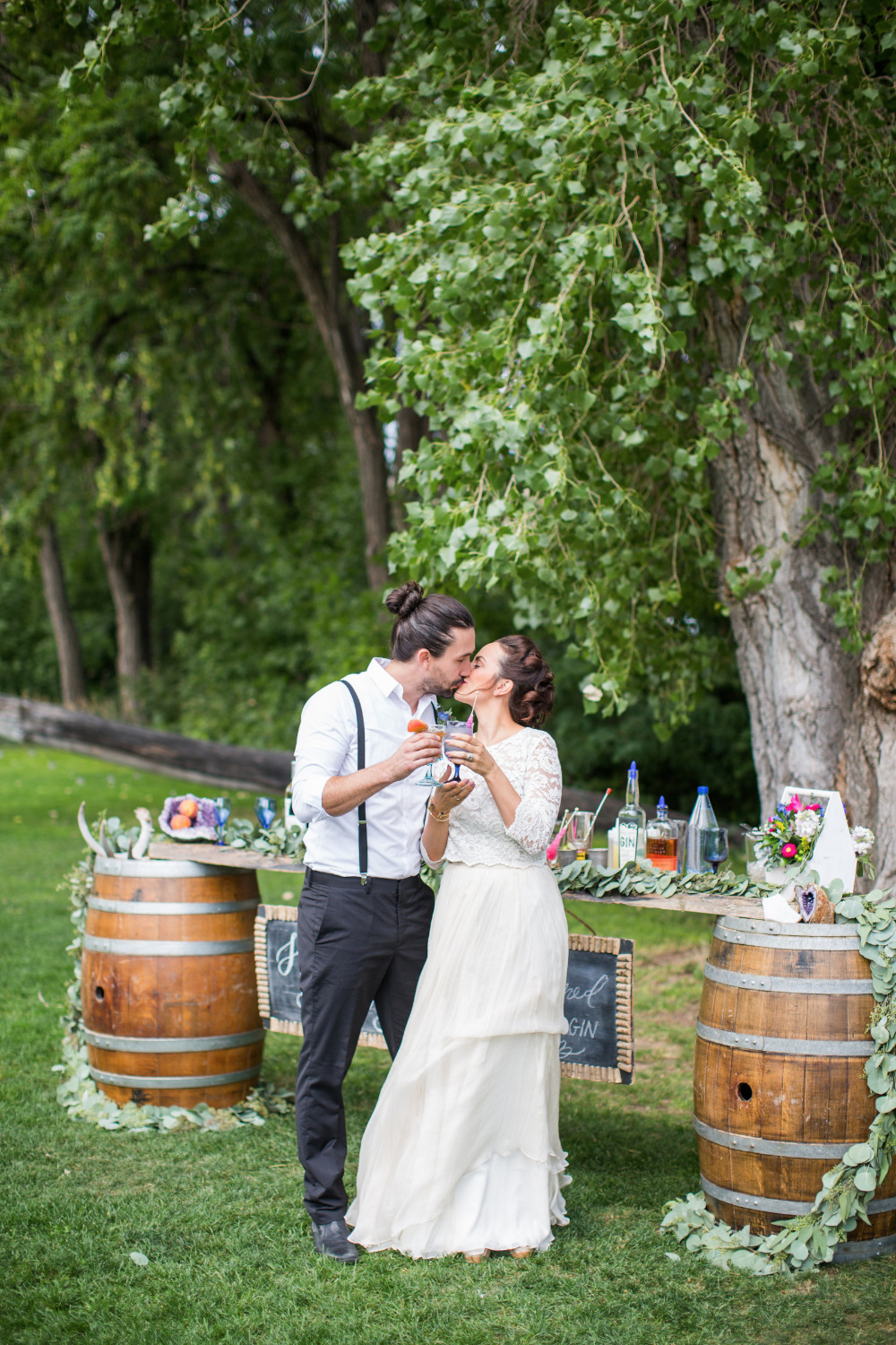 this-wedding-rocks-like-literally