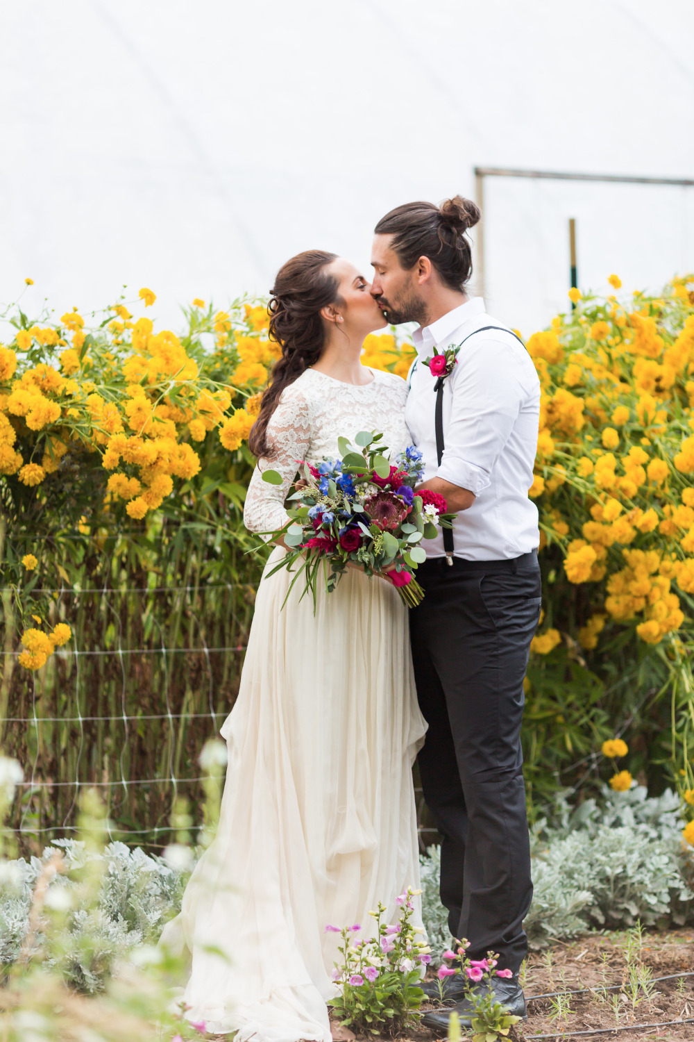 this-wedding-rocks-like-literally