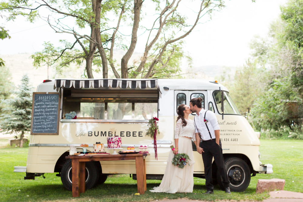 this-wedding-rocks-like-literally