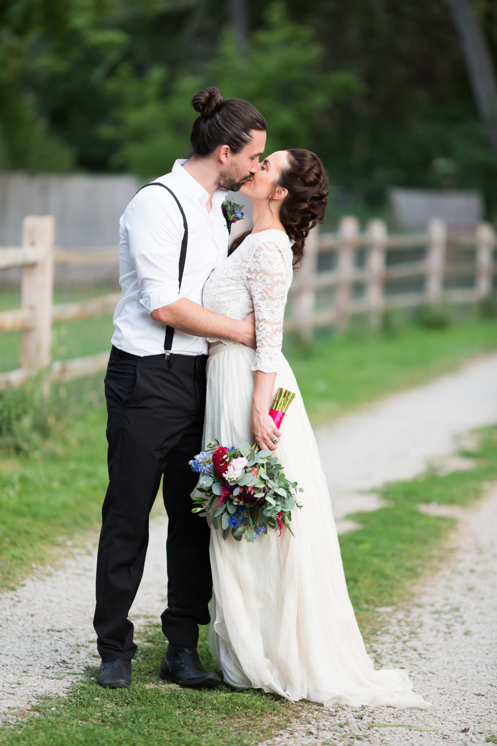 this-wedding-rocks-like-literally