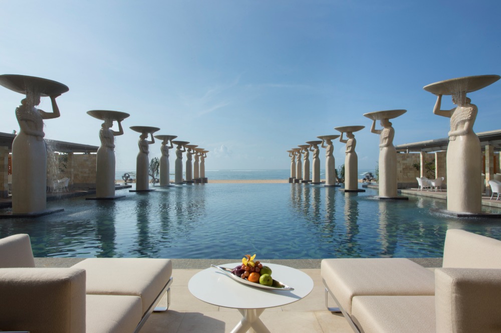 tie-the-knot-in-paradise-at-the-mulia