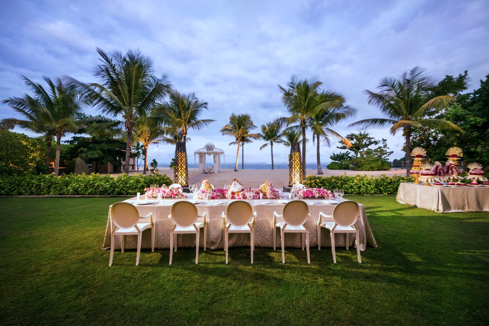 tie-the-knot-in-paradise-at-the-mulia