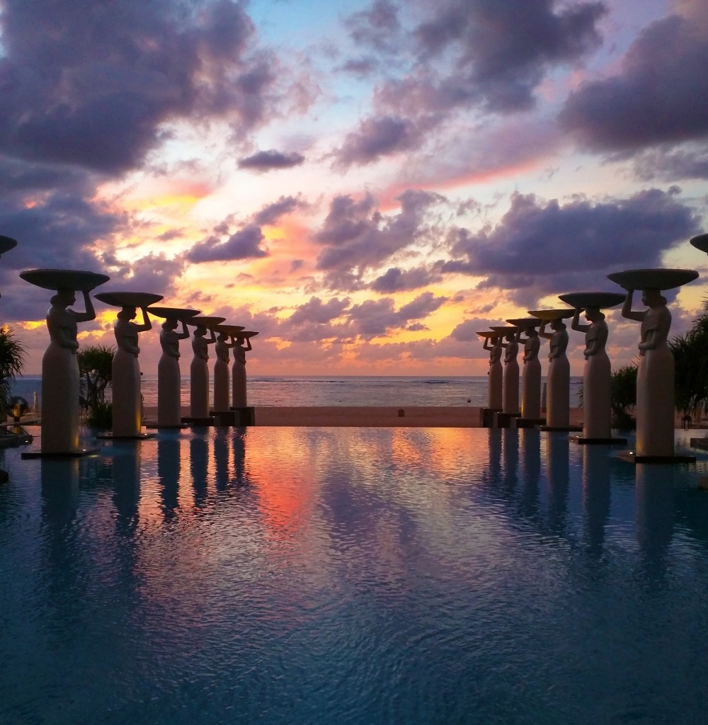 tie-the-knot-in-paradise-at-the-mulia