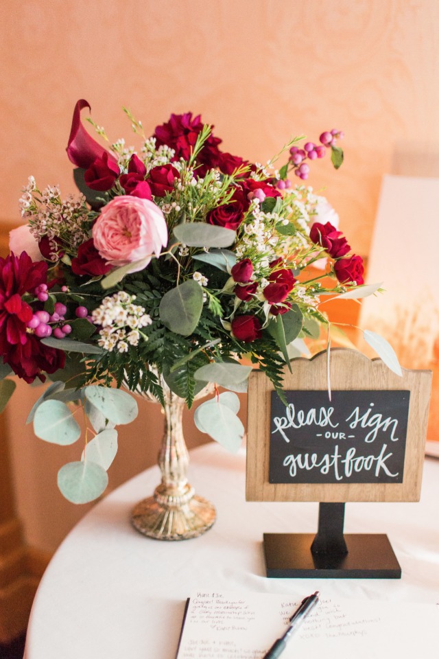 please sign our guest book sign and table