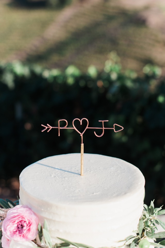 simple and chic copper wire cake topper