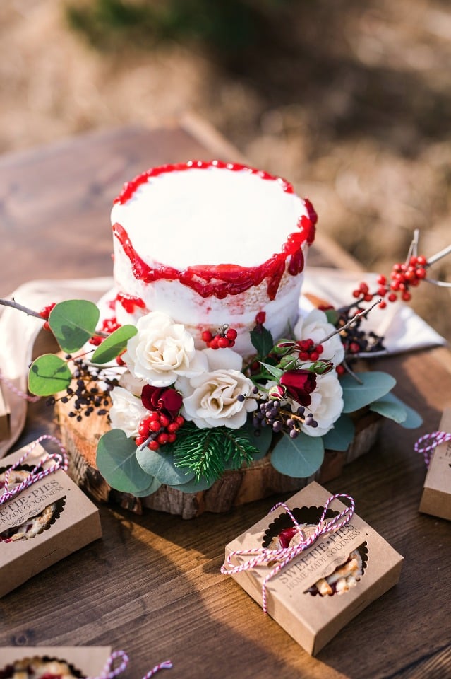 wintery wedding cake