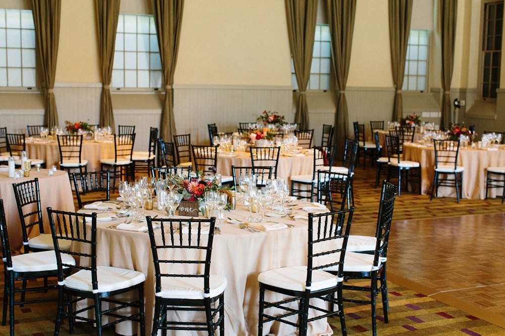 a-dreamy-fall-wedding-with-a-view-of