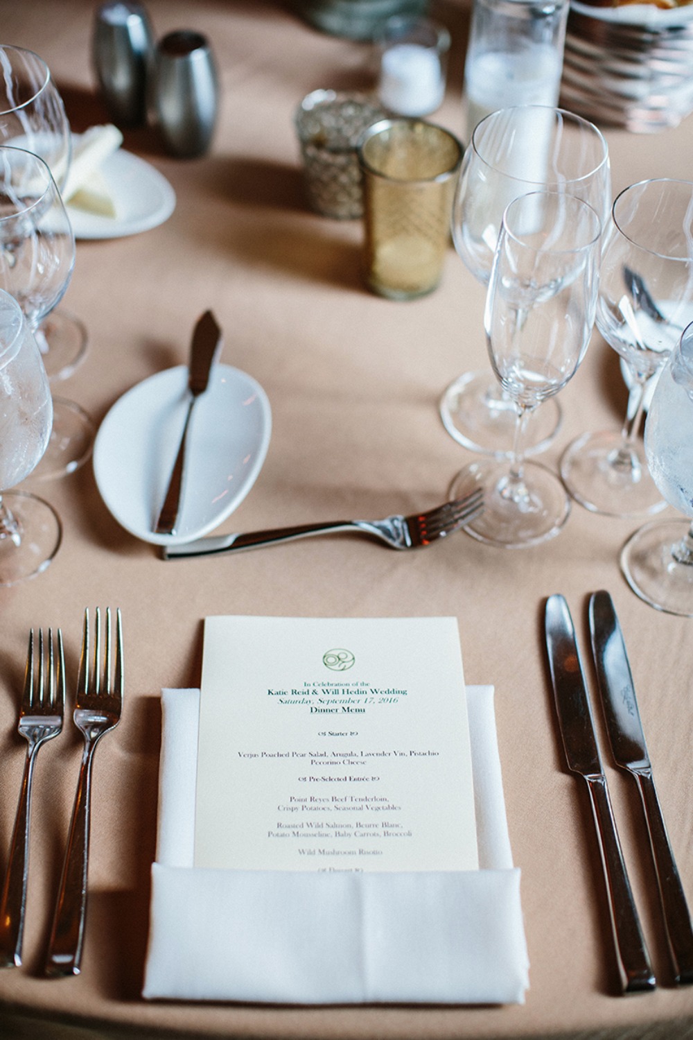 a-dreamy-fall-wedding-with-a-view-of