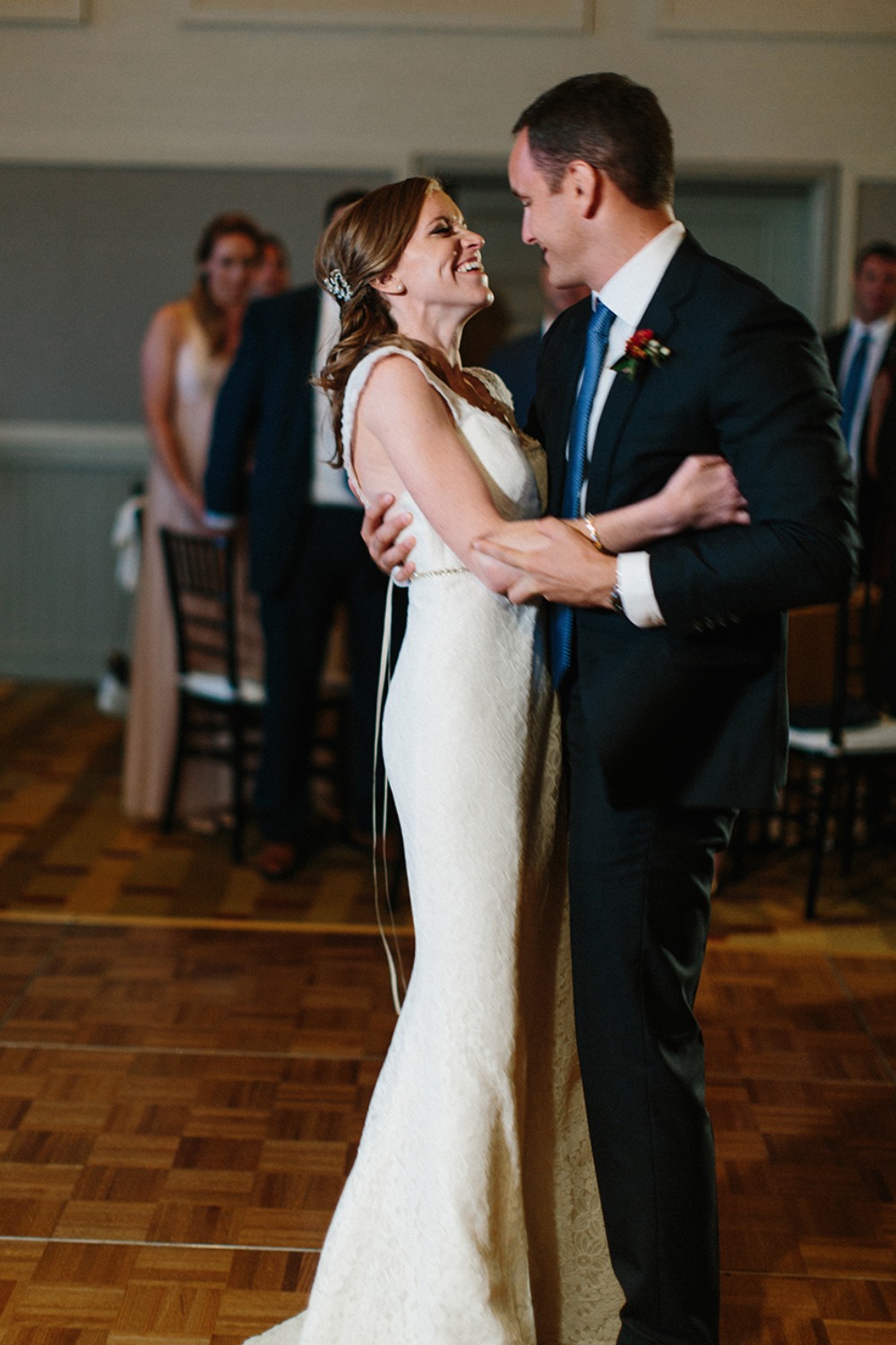 a-dreamy-fall-wedding-with-a-view-of