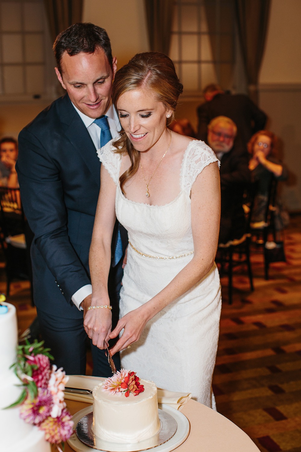 a-dreamy-fall-wedding-with-a-view-of