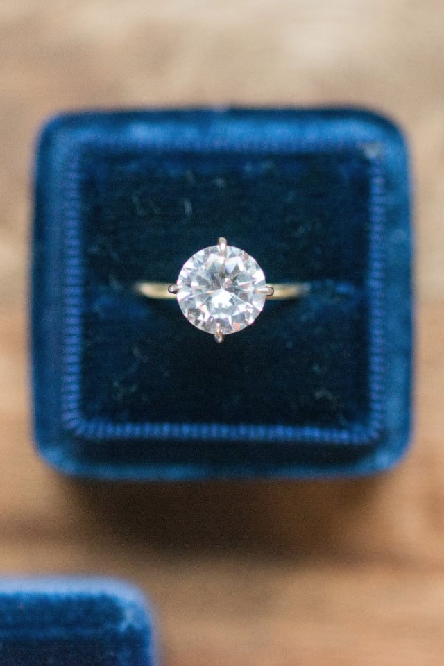 stunning engagement ring and velvet box