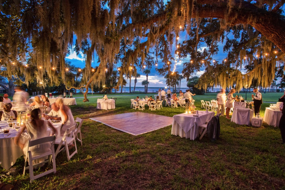 Spanish moss trees at Jekyll Island Club Hotel