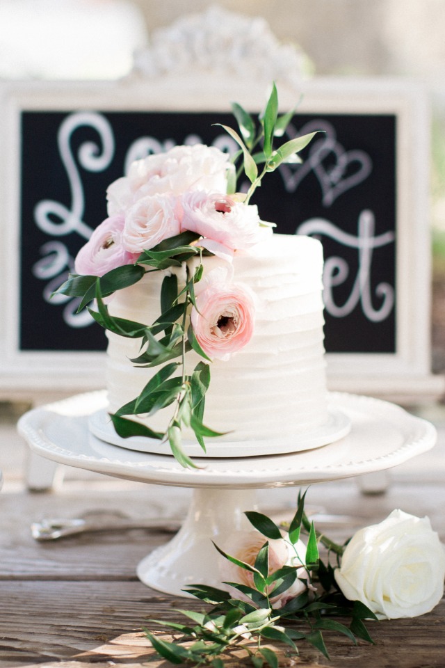 simple and sweet mini wedding cake