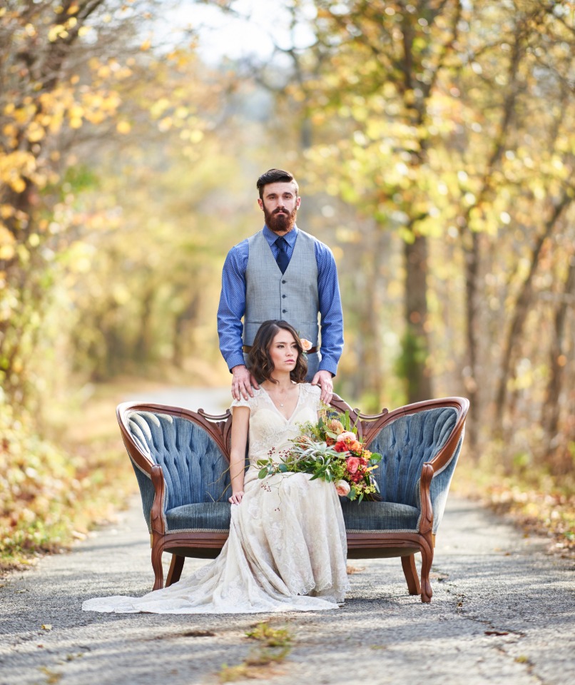 Fall bride and groom wedding photo idea