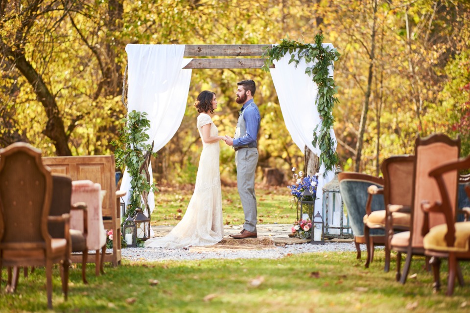 outdoor fall wedding idea