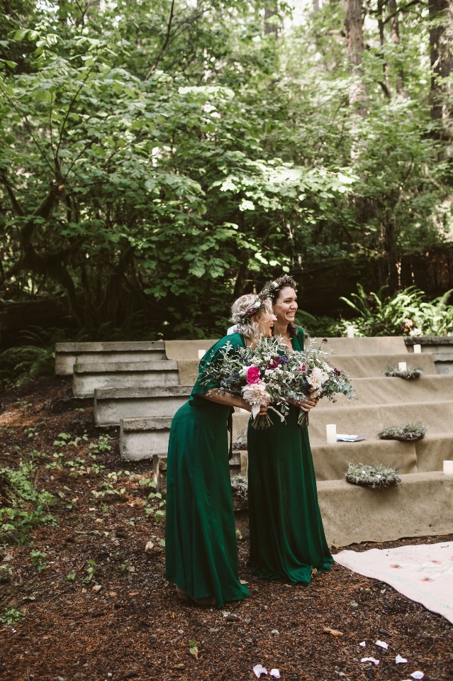 Bridesmaids in forrest green