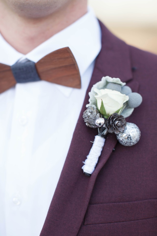 Wood bow tie and boutonniere