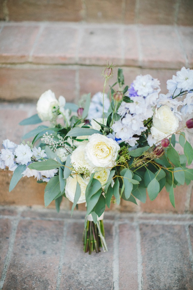 loose and wild flower themed wedding bouquet