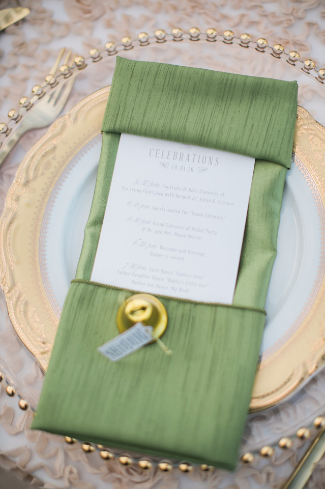 green and gold wedding place setting