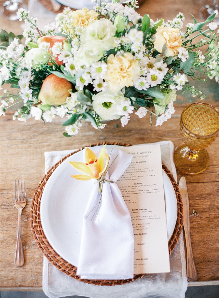 soft and summery wedding table decor