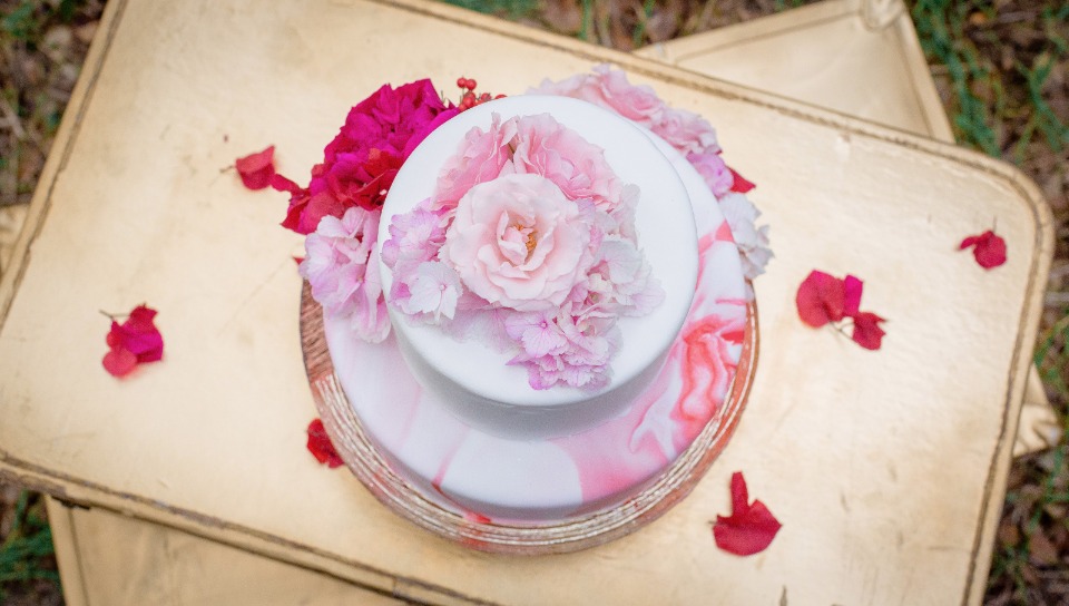soft pink watercolor wedding cake