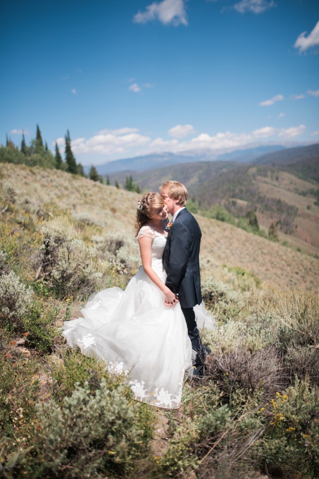mountain top wedding couple