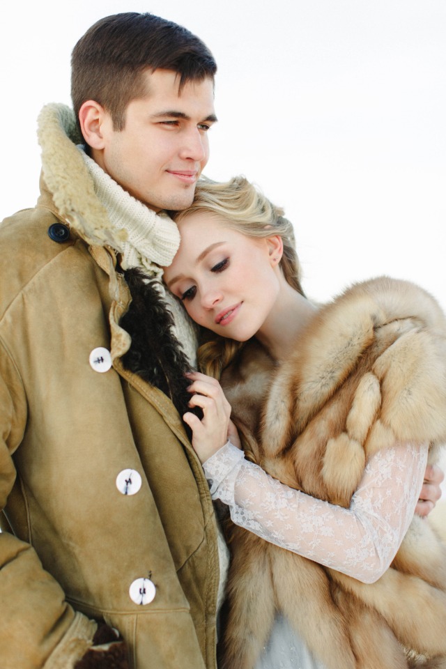 cozy winter wedding outfits