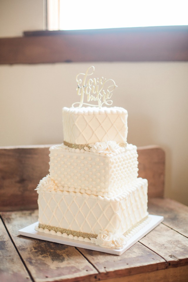 White and gold wedding cake