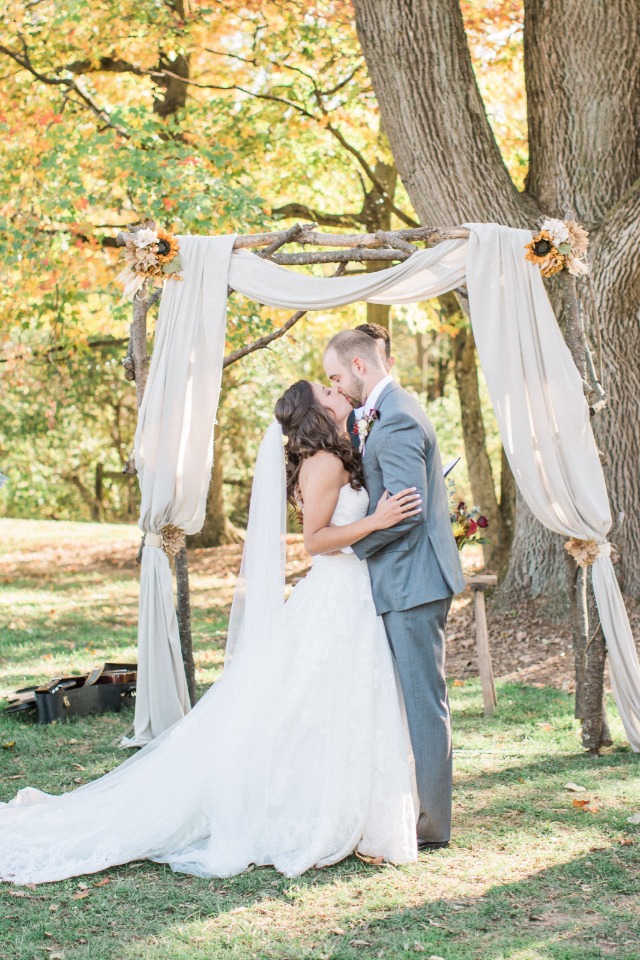 Rustic outdoor ceremony