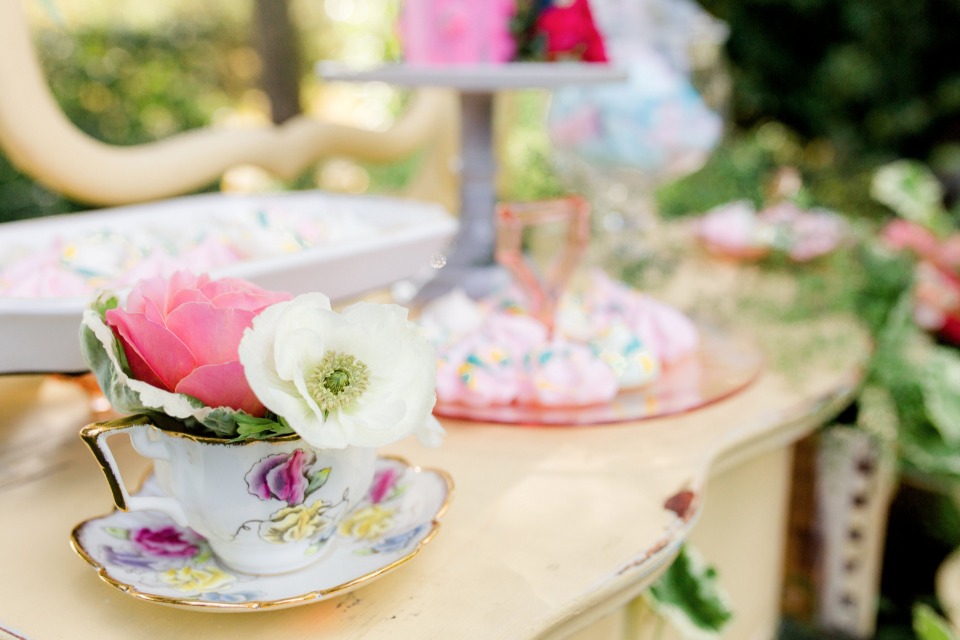 cute tea cup themed cake table