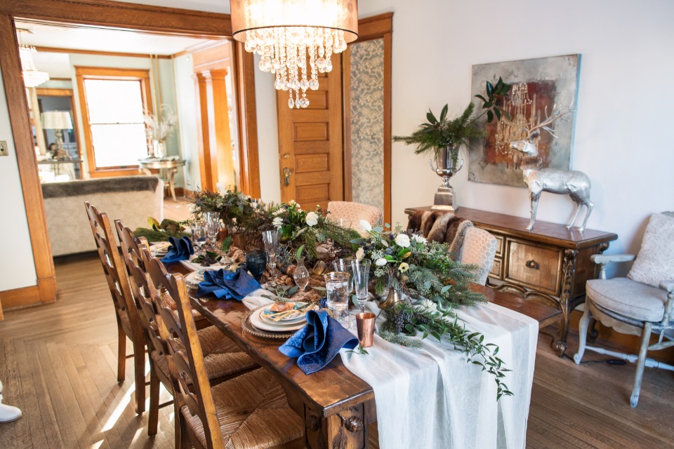 Pretty table scape for a winter wedding