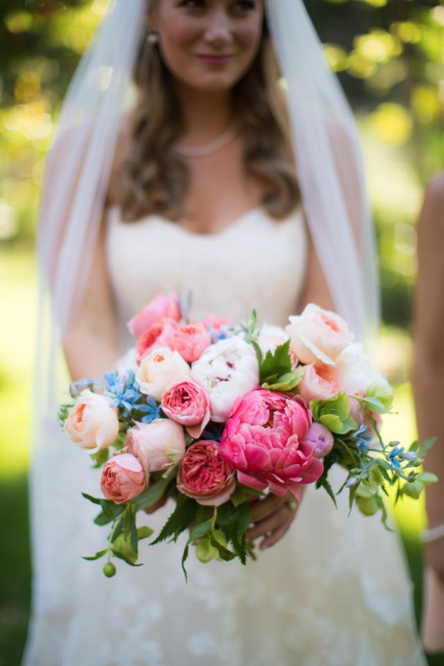 Cheerful wedding bouquet