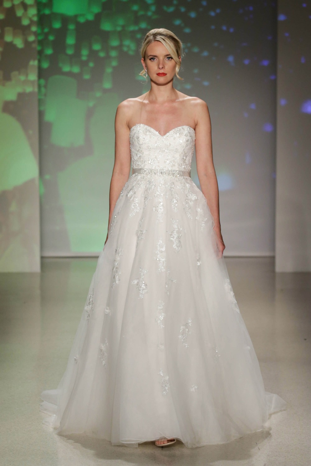 disney-princess-inspired-weddings