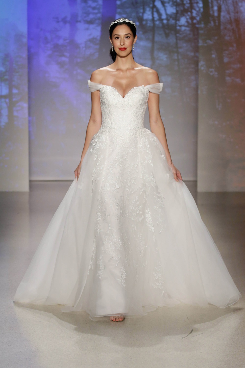 disney-princess-inspired-weddings