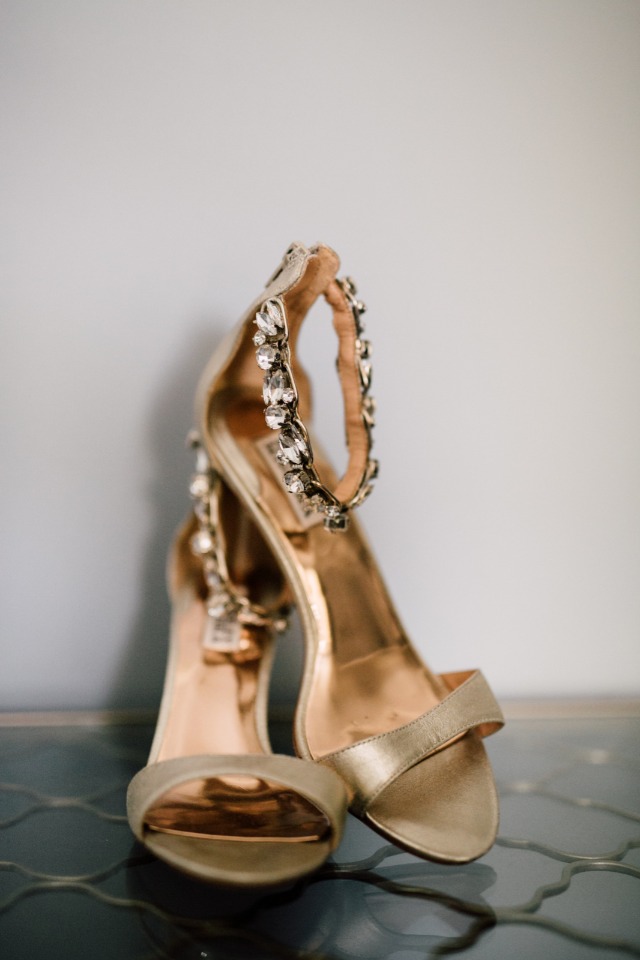 Gold heels for the bride-to-be