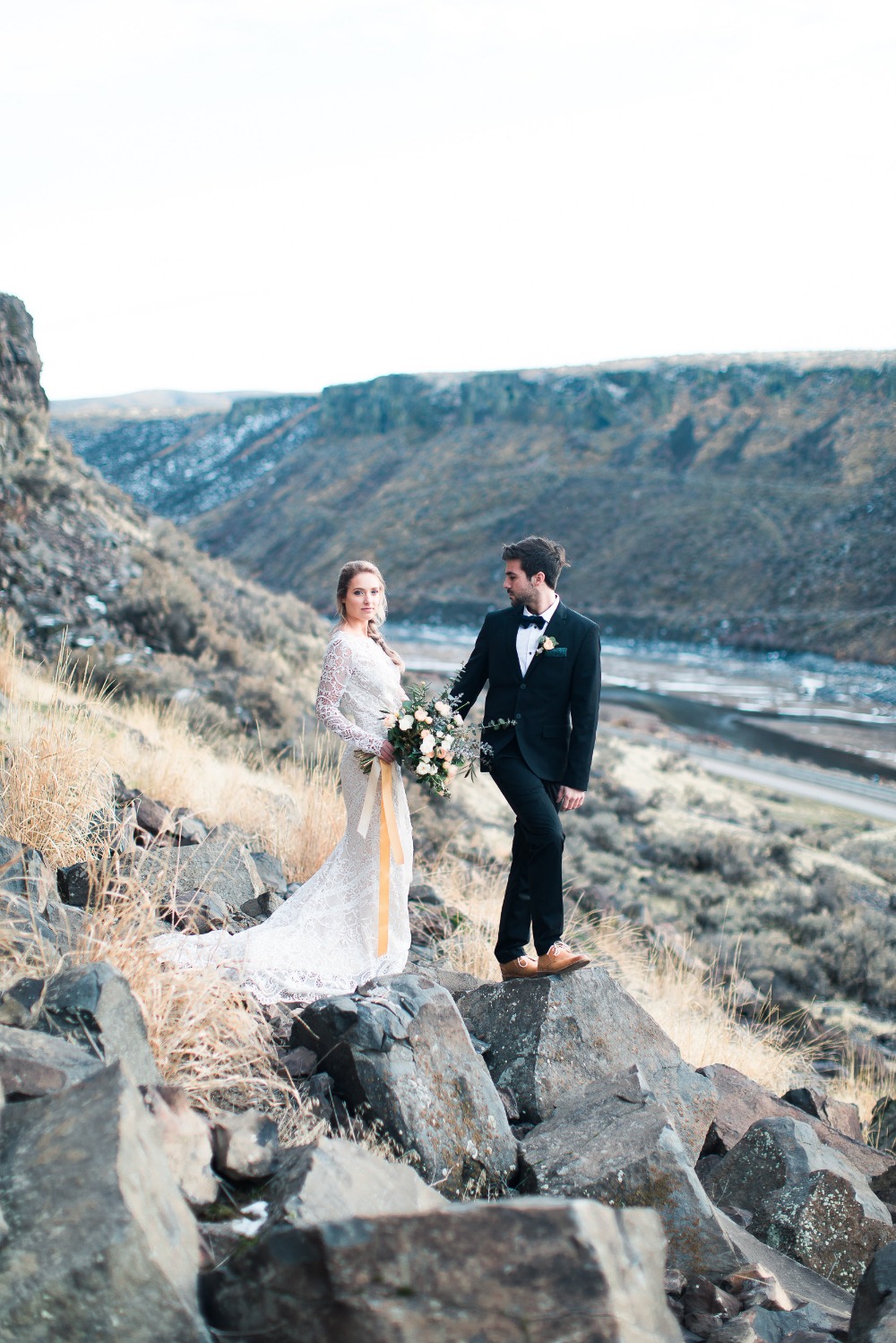 how-to-get-married-outdoors