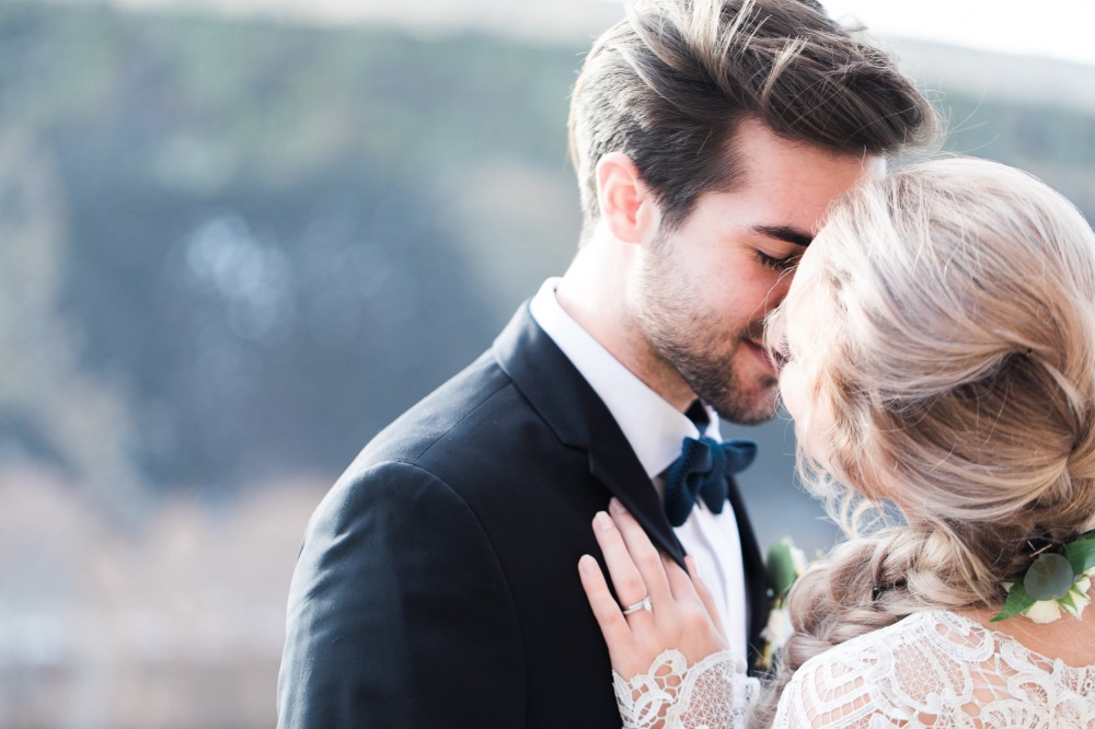 how-to-get-married-outdoors