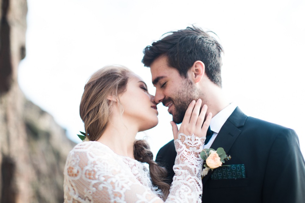 how-to-get-married-outdoors