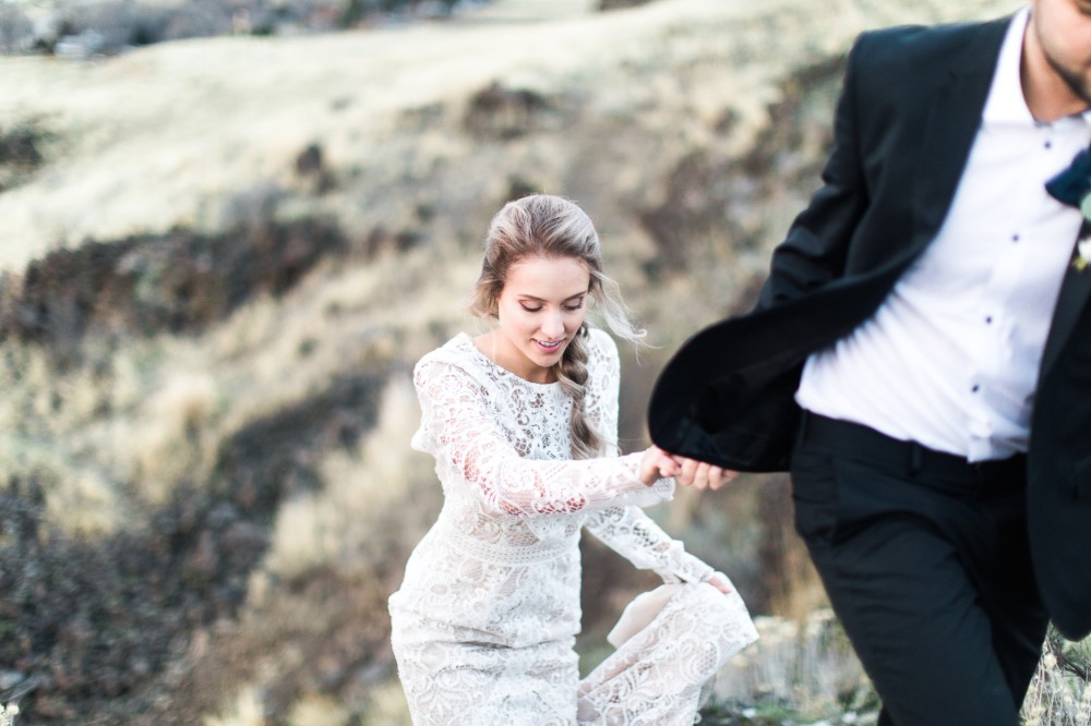 how-to-get-married-outdoors