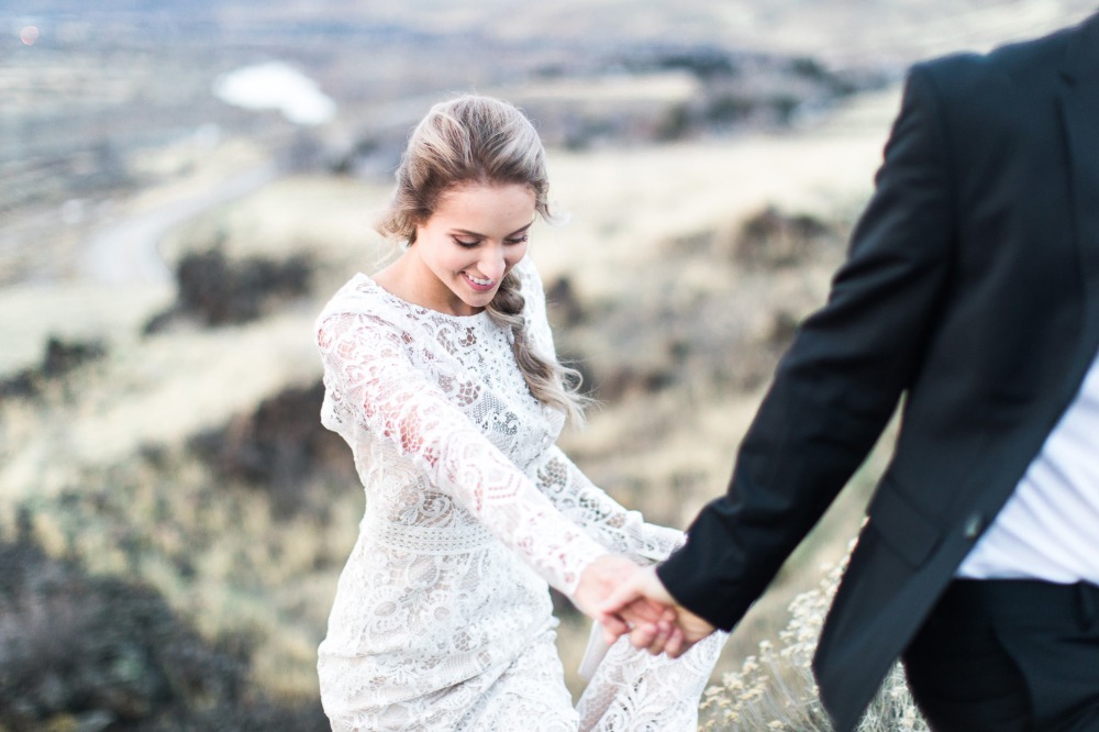 how-to-get-married-outdoors