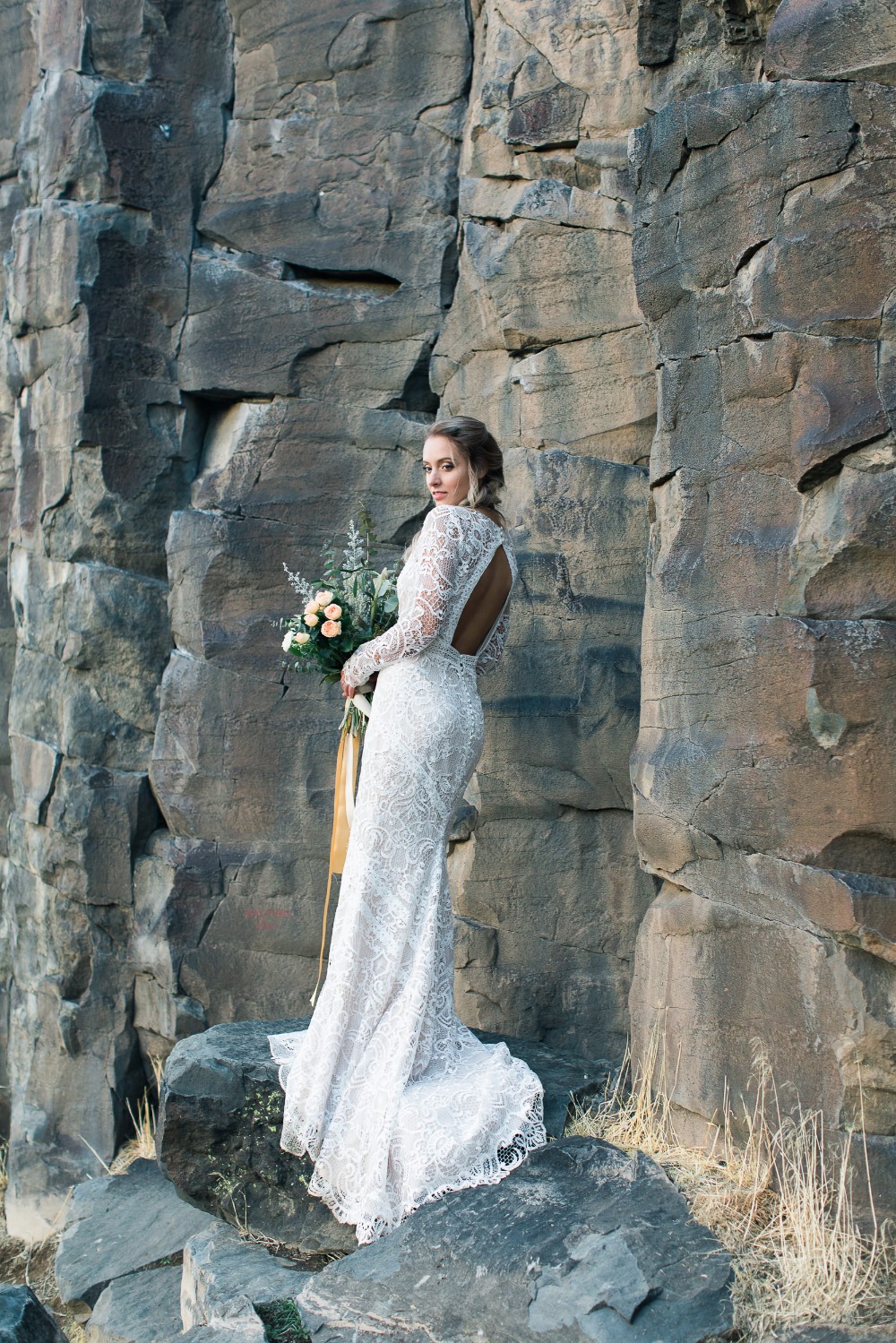 how-to-get-married-outdoors